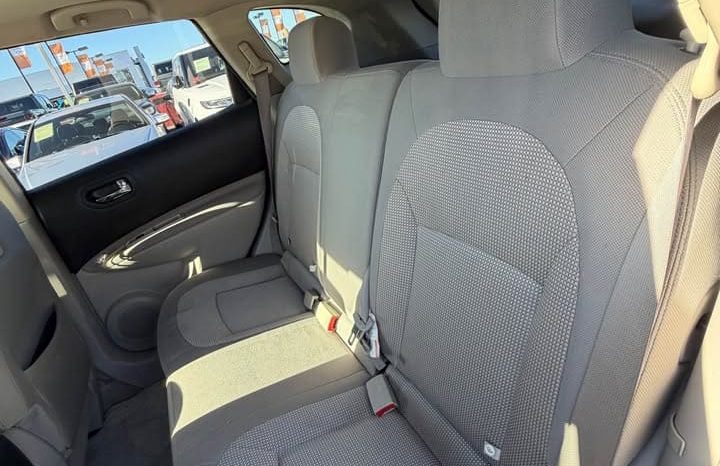 
								2012 Nissan rogue full									