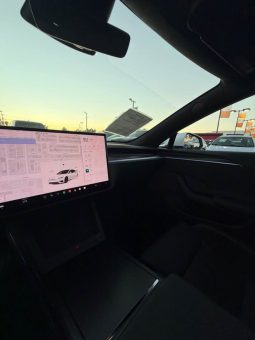 
										2026 Tesla model s Plaid Sedan 4D full									