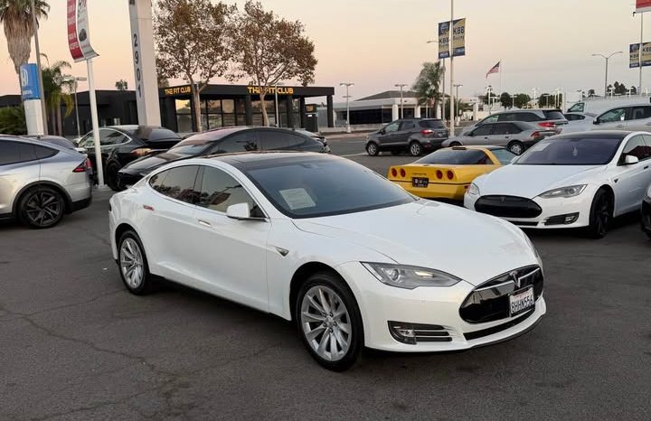 
								2016 Tesla model s 90D Sedan 4D full									