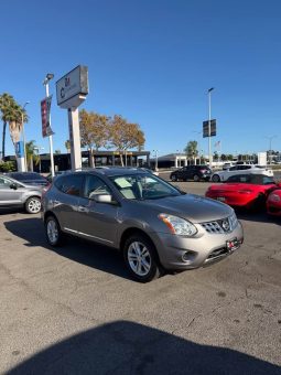 
										2012 Nissan rogue full									