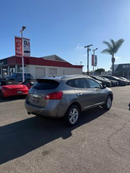 
										2012 Nissan rogue full									