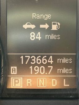 
										2012 Nissan rogue full									