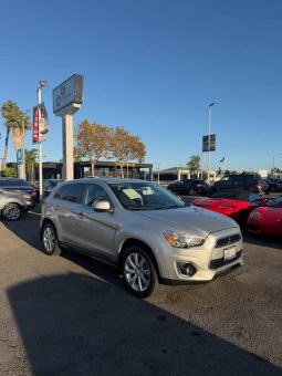 
										2013 Mitsubishi outlander full									