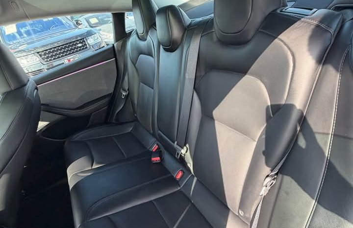 
								2025 Tesla model 3 Long Range Sedan 4D full									