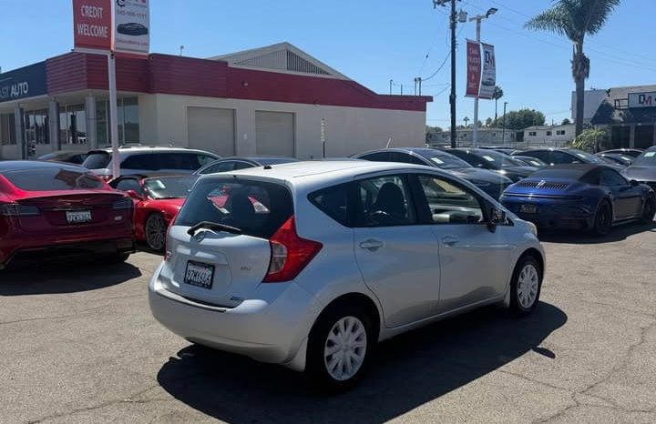 
								2015 Nissan versa note full									