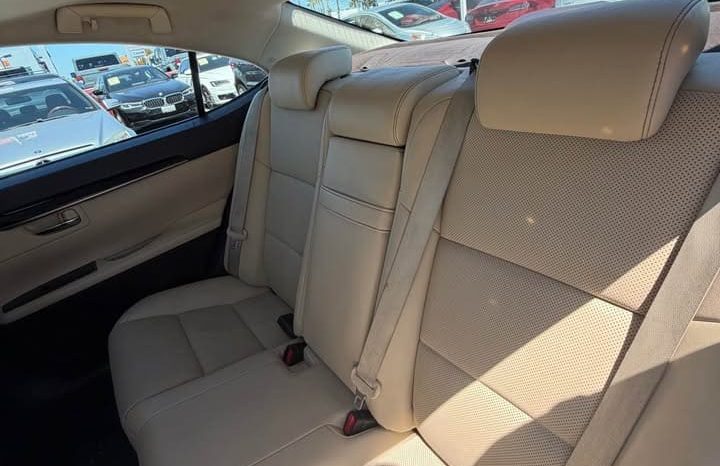 
								2017 Lexus ES 350 Sedan 4D full									