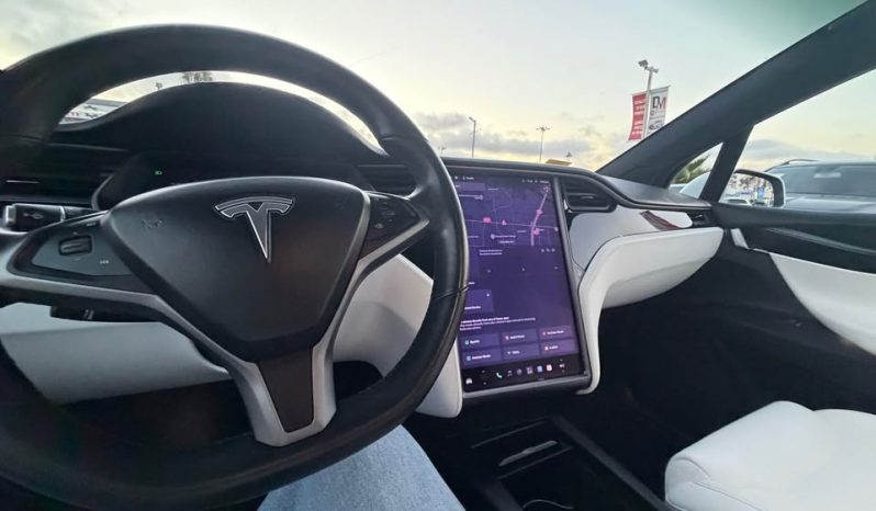 
								2019 Tesla model x Long Range Sport Utility 4D full									