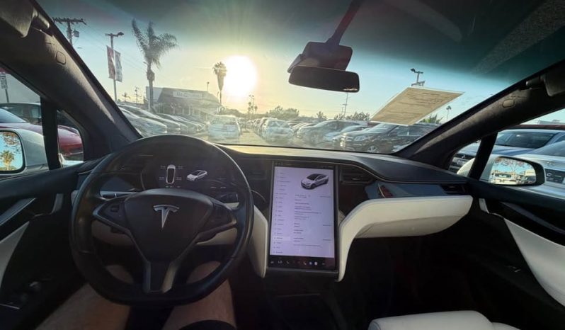 
								2018 Tesla model x 75D Sport Utility 4D full									