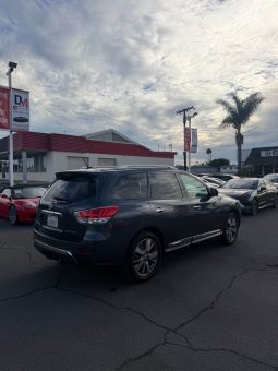 
										2013 Nissan pathfinder full									