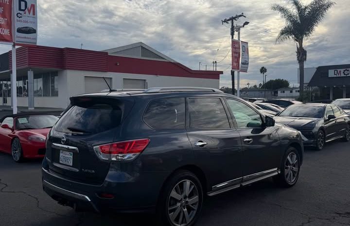 
								2013 Nissan pathfinder full									