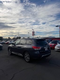 
										2013 Nissan pathfinder full									