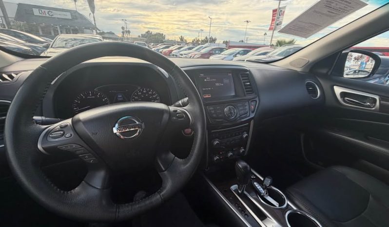 
								2013 Nissan pathfinder full									