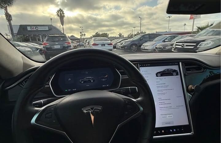 
								2016 Tesla model s 70 Sedan 4D full									