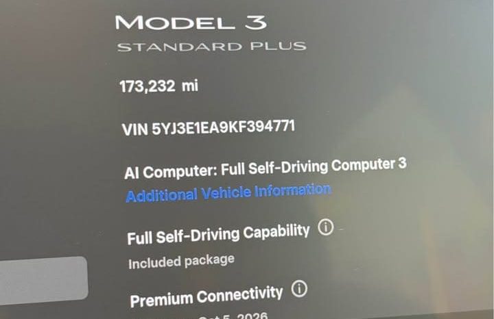 
								2019 Tesla model 3 Standard Range Plus Sedan 4D full									