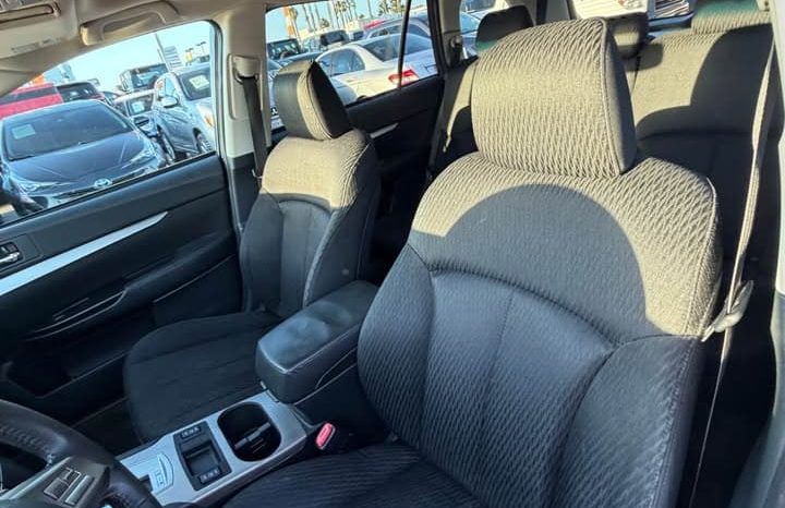 
								2011 Subaru outback full									