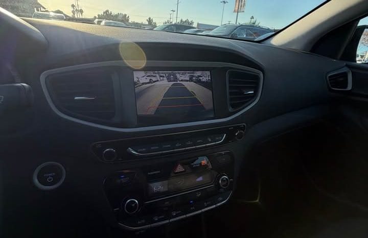 
								2017 Hyundai Ioniq Electric full									