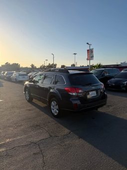 
										2011 Subaru outback full									