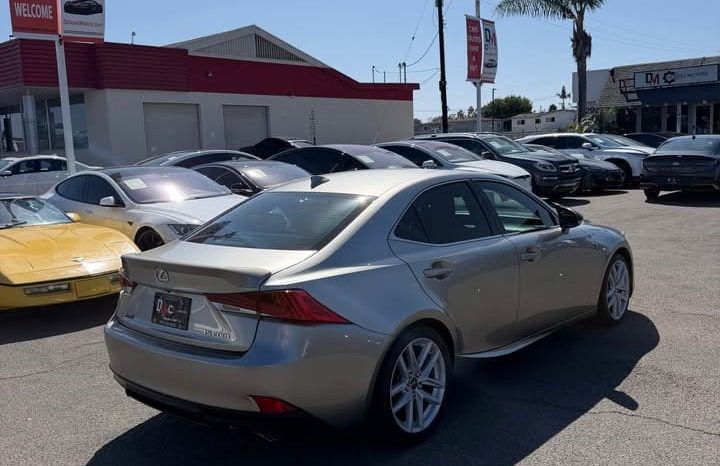 
								2017 Lexus is 200T F Sport full									