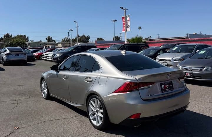 
								2017 Lexus is 200T F Sport full									