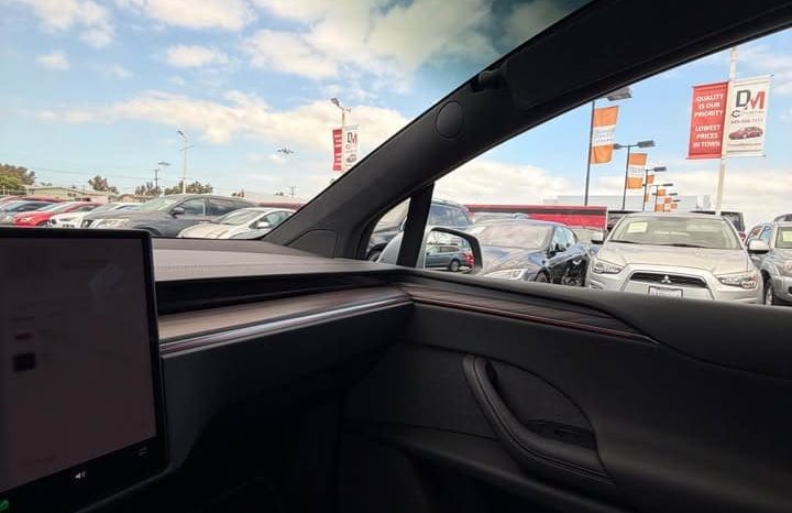 
								2026 Tesla Model X Long Range Sport Utility 4D full									