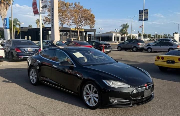 
								2015 Tesla model s 90D Sedan 4D full									