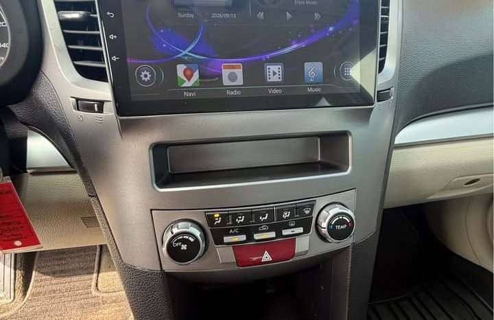 
								2011 Subaru legacy full									