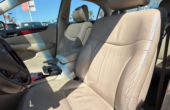 
								2002 Lexus ES 300 Sedan 4D full									