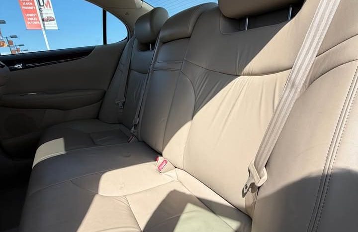 
								2002 Lexus ES 300 Sedan 4D full									