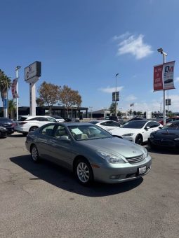 
										2002 Lexus ES 300 Sedan 4D full									