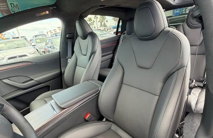 
								2026 Tesla Model X Long Range Sport Utility 4D full									