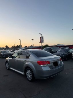 
										2011 Subaru legacy full									