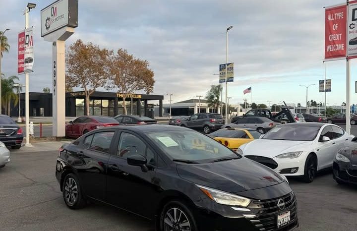 
								2025 Nissan versa full									