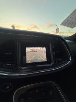 
										2018 Dodge challenger SXT full									