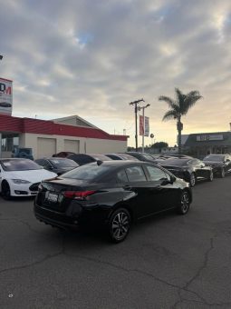 
										2025 Nissan versa full									