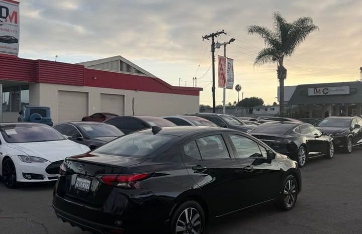 
								2025 Nissan versa full									