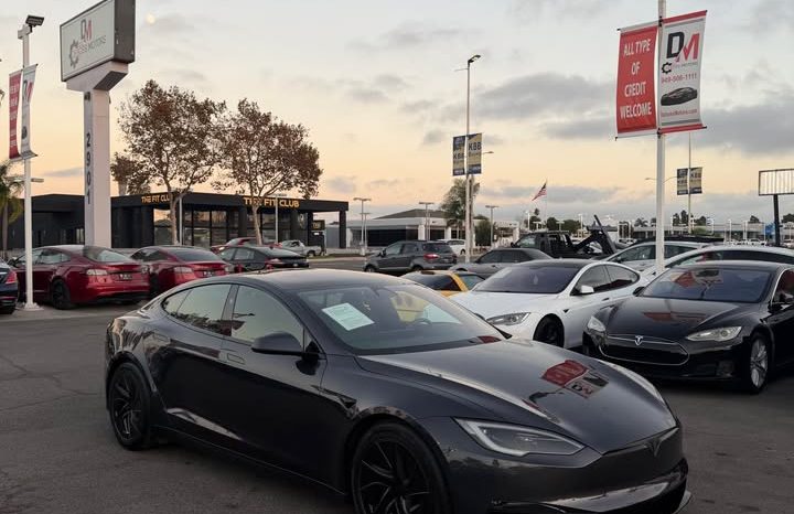 
								2026 Tesla model s Plaid Sedan 4D full									