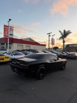 
										2018 Dodge challenger SXT full									