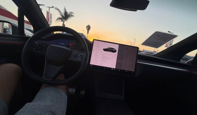 
								2026 Tesla model x Long Range Sport Utility 4D full									
