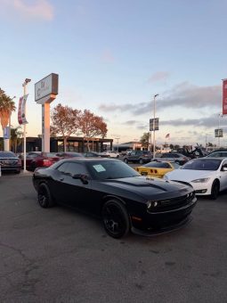 
										2018 Dodge challenger SXT full									