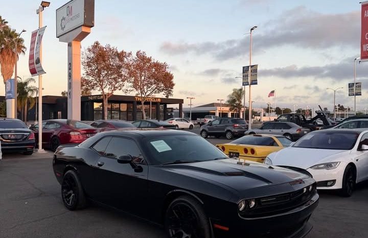 
								2018 Dodge challenger SXT full									
