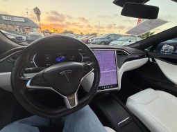 
										2017 Tesla model s 75D Sedan 4D full									