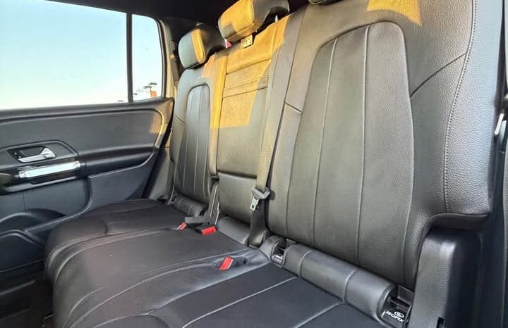 
								2022 Mercedes-Benz glb 250 full									