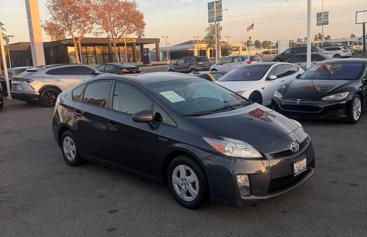 
								2011 Toyota prius full									