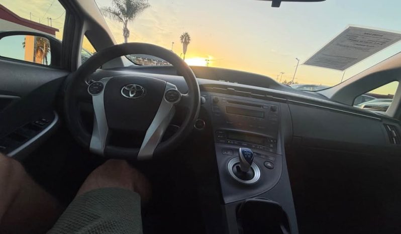 
								2011 Toyota prius full									