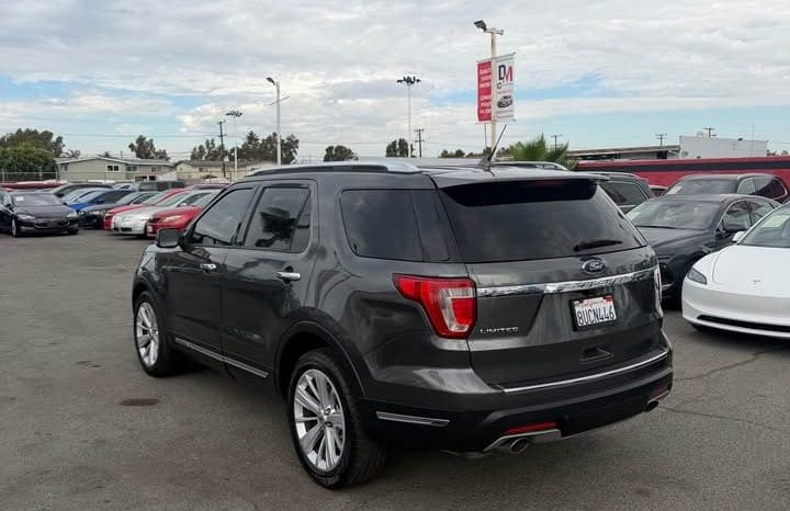 
								2019 Ford Explorer full									