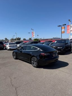 
										2019 Tesla model 3 Mid Range Sedan 4D full									