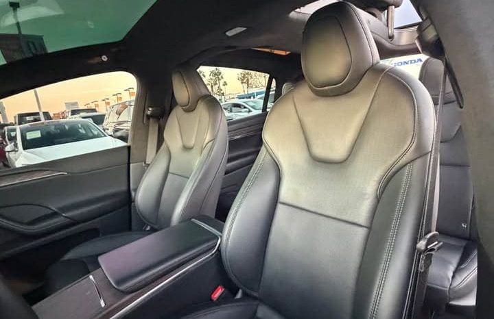 
								2025 Tesla model x Long Range Sport Utility 4D full									