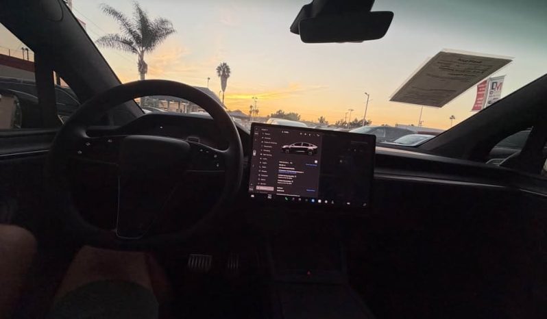 
								2025 Tesla model x Long Range Sport Utility 4D full									