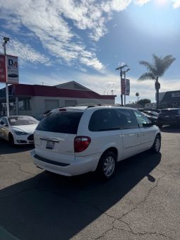 
										2007 Chrysler town & country full									