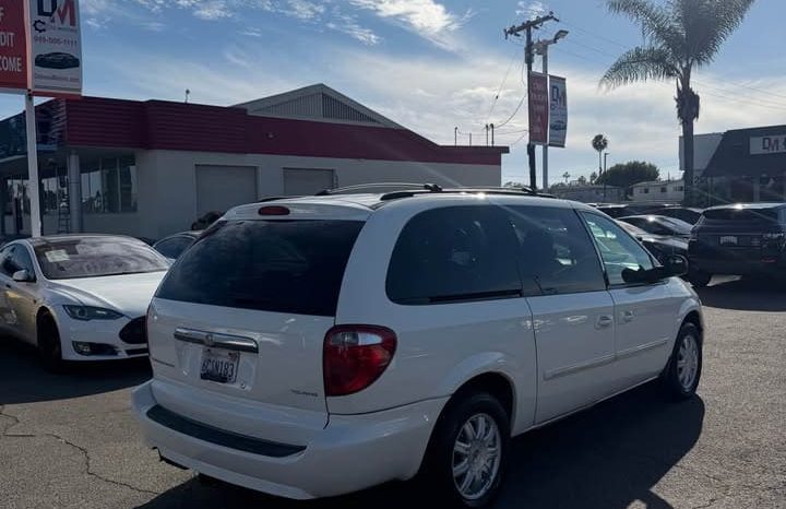 
								2007 Chrysler town & country full									